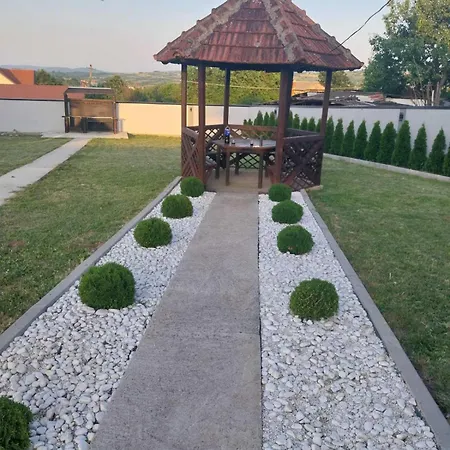 Matvik Apartman *